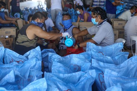 Relief begins in Cebu LGUs .